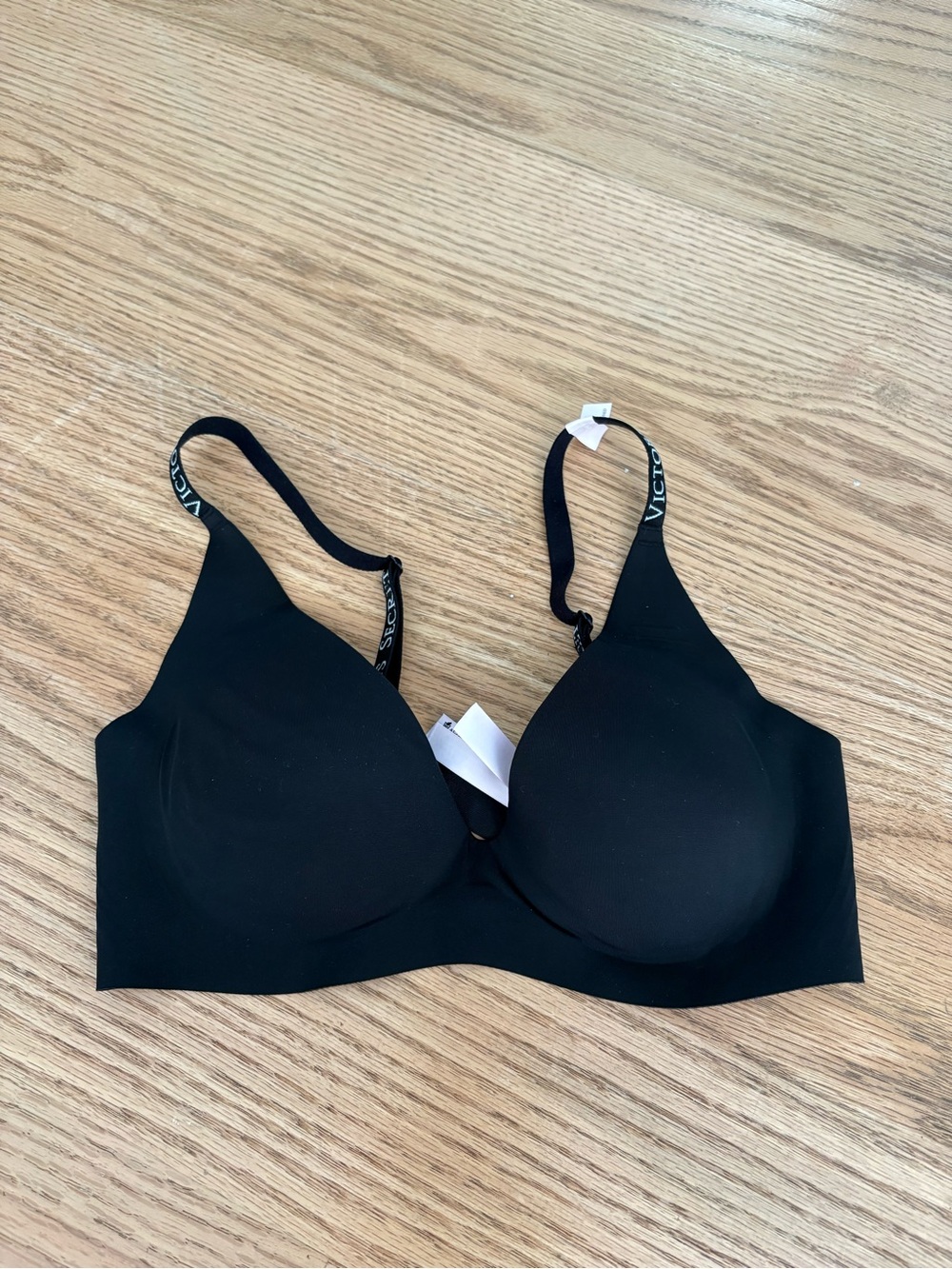 Victoria's Secret Black Smooth Molded Bra